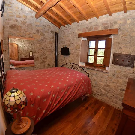 Rustic Retreat *